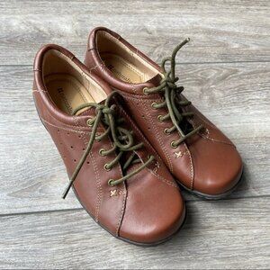 Naturalizer  Brown Leather Parama Sneaker